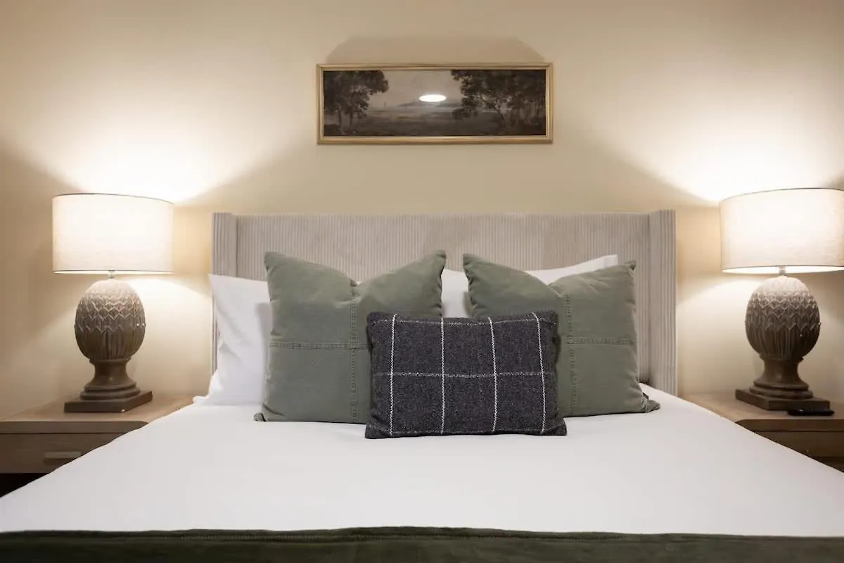 New Meets Nostalgic - Adorable Sleeps 8