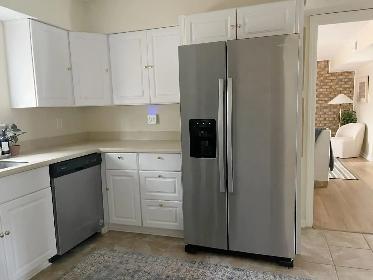 Holiday home Large Sleeps 10 & Downtown Dog Heaven