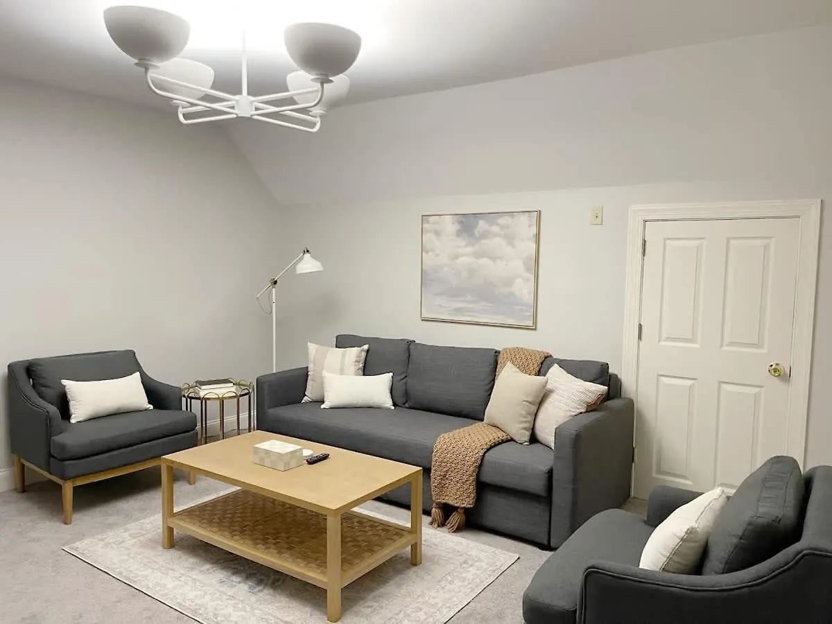 Sophisticated And Luxurious Details- Sleeps 18 펜션 *