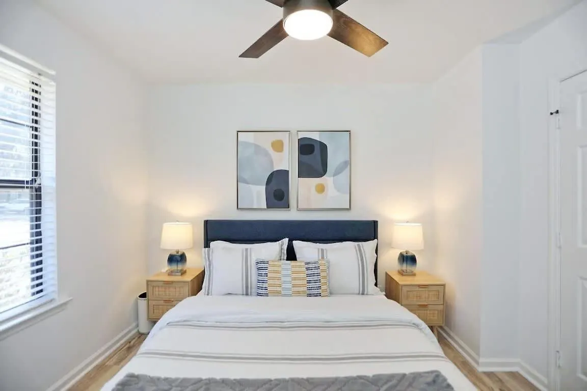 Holiday home Large Family-friendly W Near & Savannah