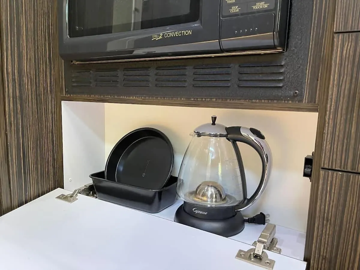 Κάμπινγκ Silver Belle Airstream Glamper Near Tybee & Σαβάνα