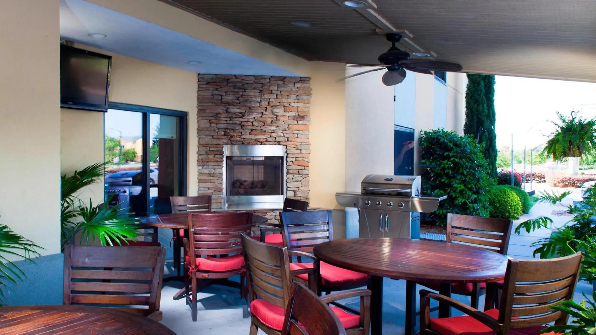 Hotel Towneplace By Marriott Airport 3*