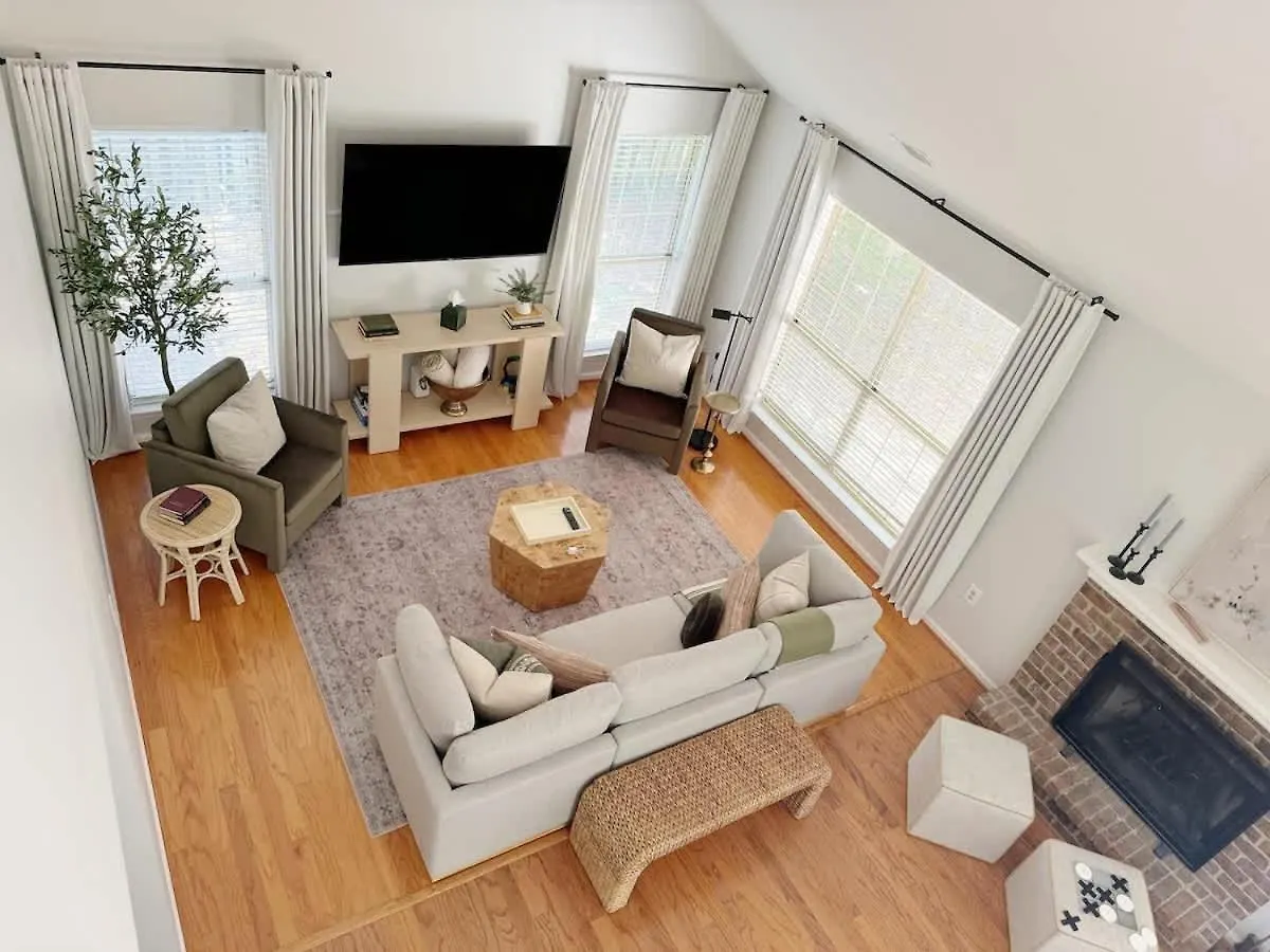 Charming For Family And Dogs Near &