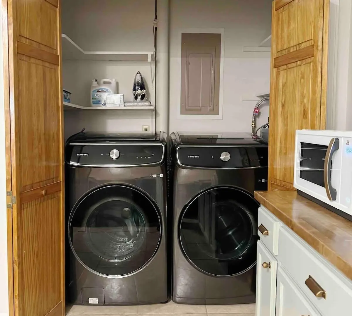 Holiday home Spacious Family W Pool And Game-room Near Downtown And