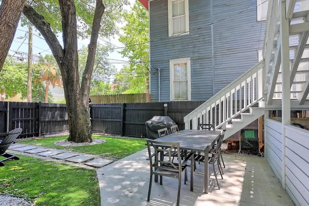 Διαμέρισμα Fun & Renovated Artsy Downtown Dog Friendly With Fully Fenced Backyard And Private Parking Σαβάνα
