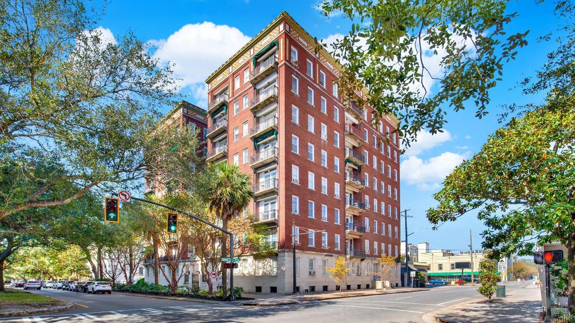 Holiday home Downtown At The Derenne *