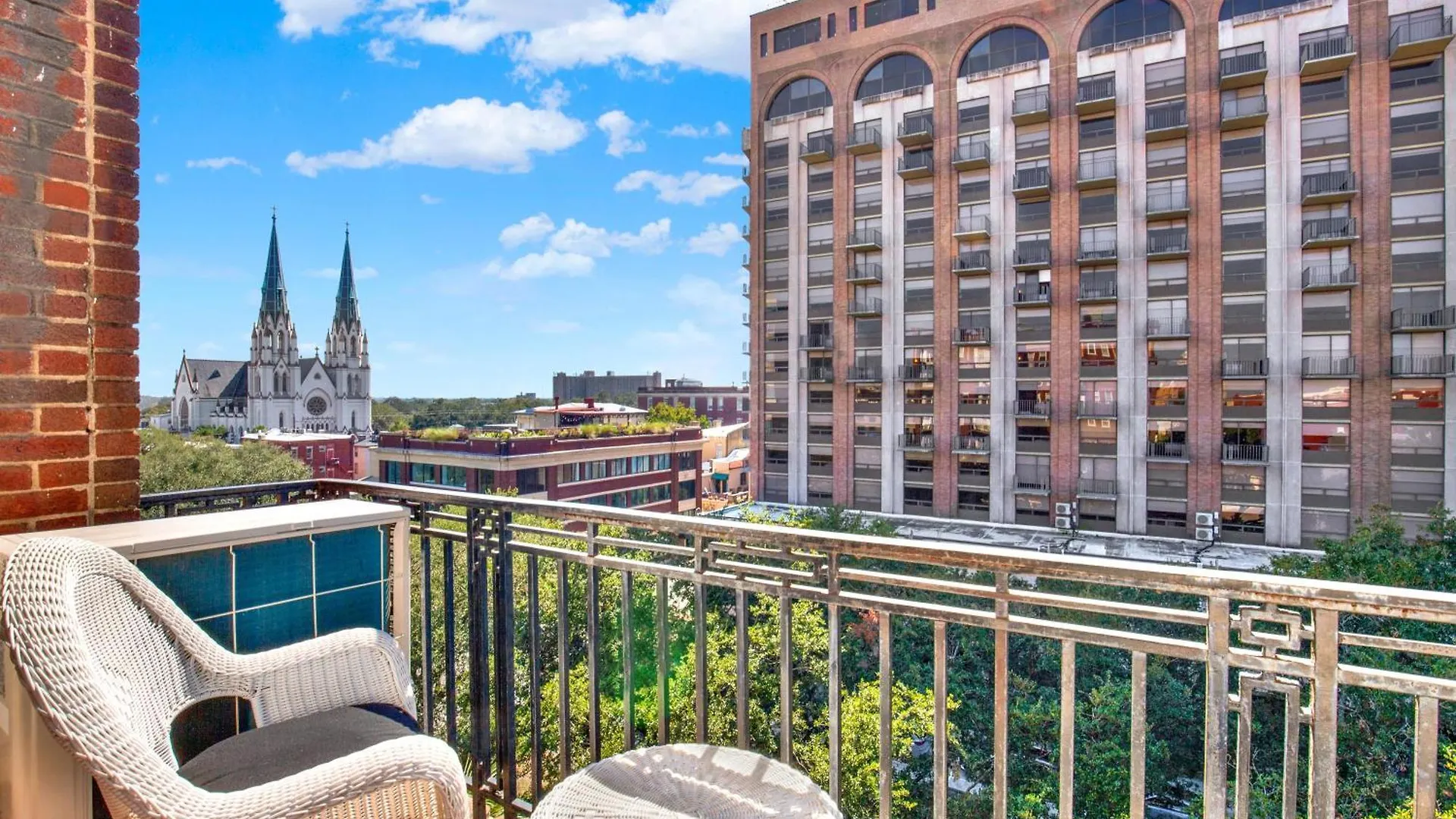 Downtown At The Derenne Holiday home Savannah