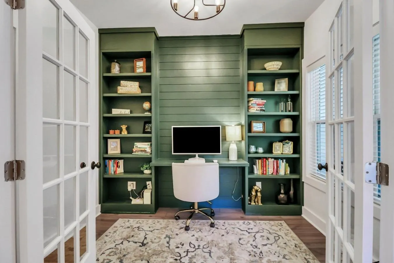 Comfort Sanctuary By Oatland Island Wildlife Center 펜션 *