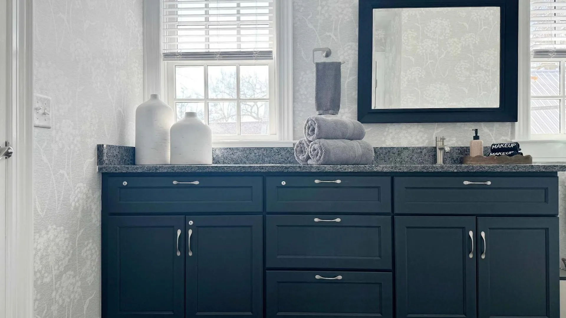 Sunny & Playful Carriage House In Downtown Here And Walk Everywhere Apartman