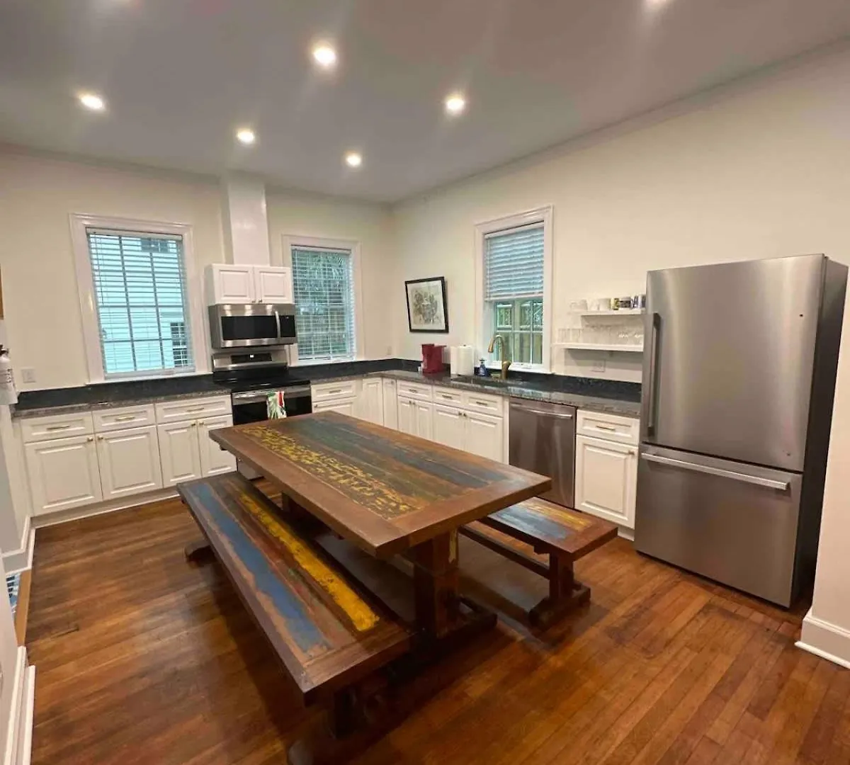 Spacious 3-floor Downtown Retreat - Prime Location Holiday home Savannah
