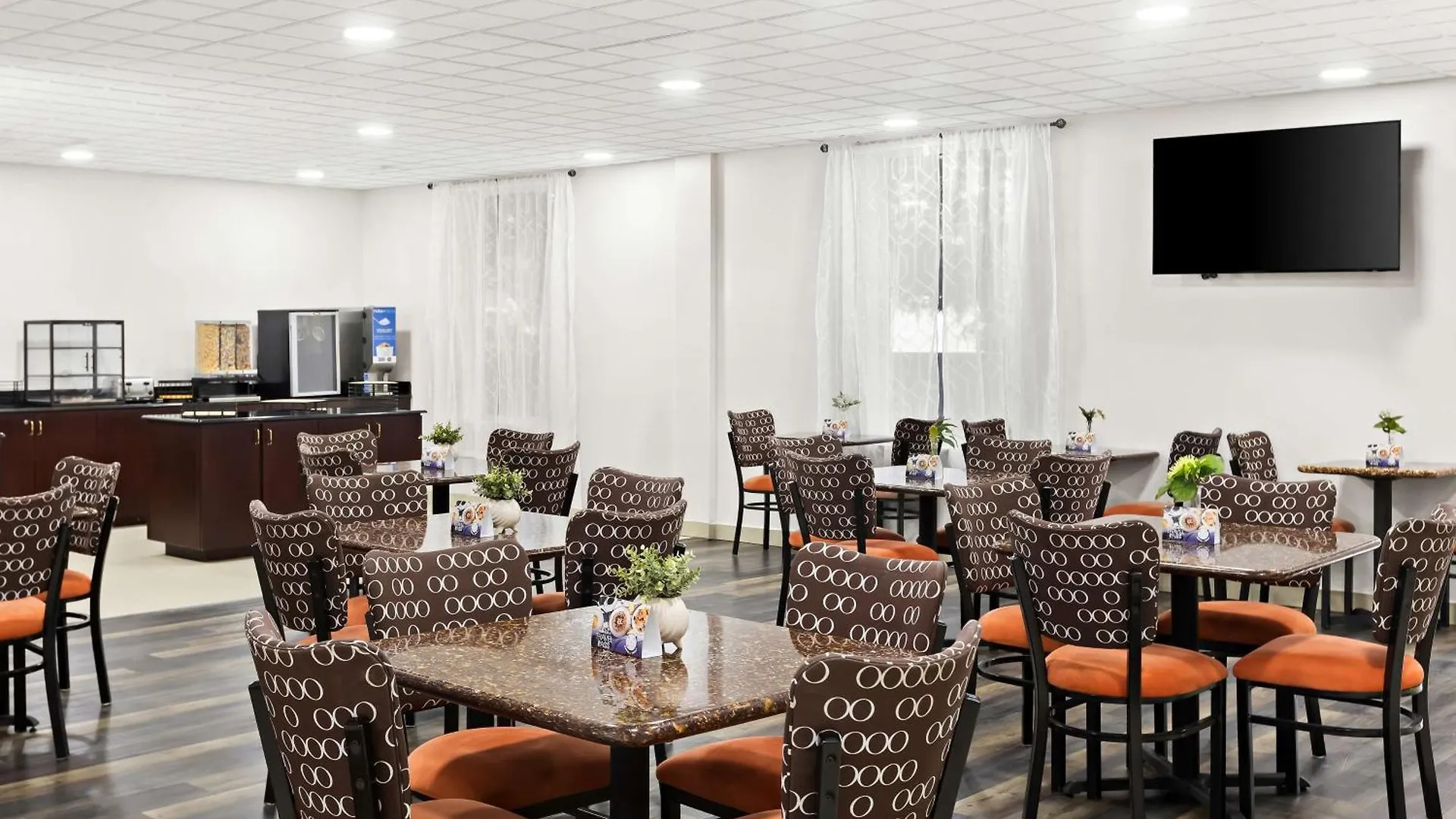 Hotel Sonesta Essential 3*