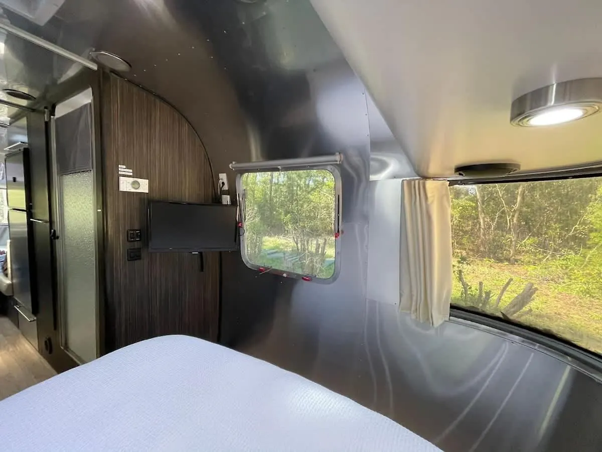 Large And 2 Airstream Glampers & Midway To Tybee & Downtown With Fast Wifi And More! Savannah