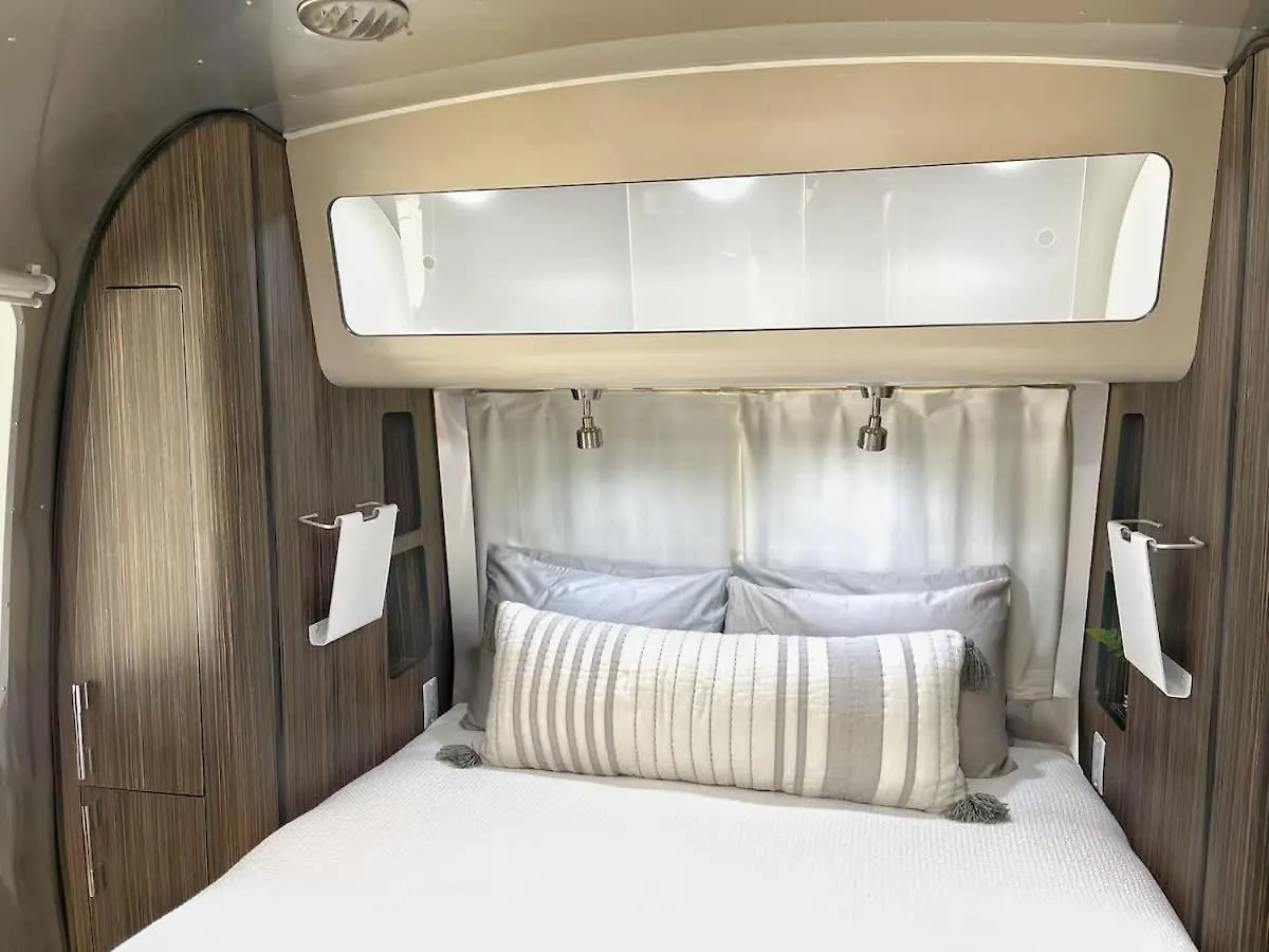 Large And 2 Airstream Glampers & Midway To Tybee & Downtown With Fast Wifi And More! Holiday home *