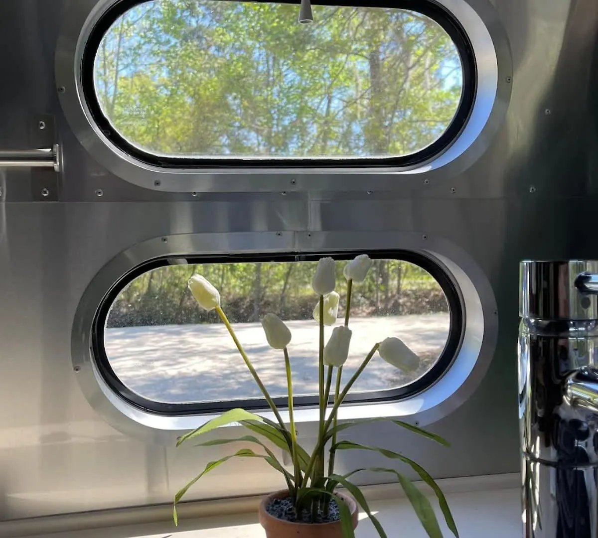 Holiday home Large And 2 Airstream Glampers & Midway To Tybee & Downtown With Fast Wifi And More! *