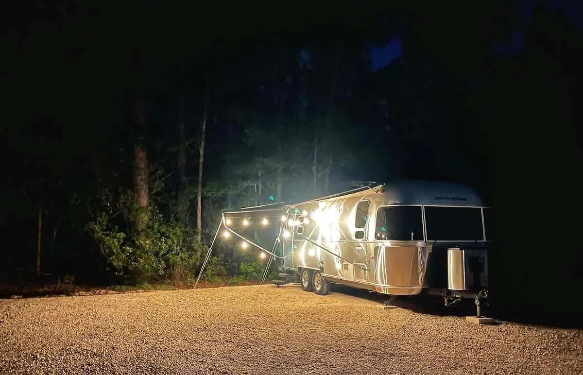 Large And 2 Airstream Glampers & Midway To Tybee & Downtown With Fast Wifi And More! * Savannah
