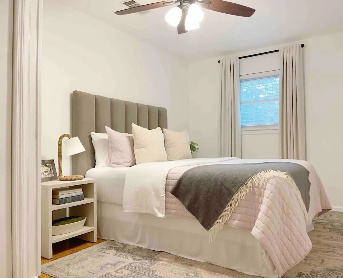Coastal Oasis W Pool Near And Downtown! Holiday home