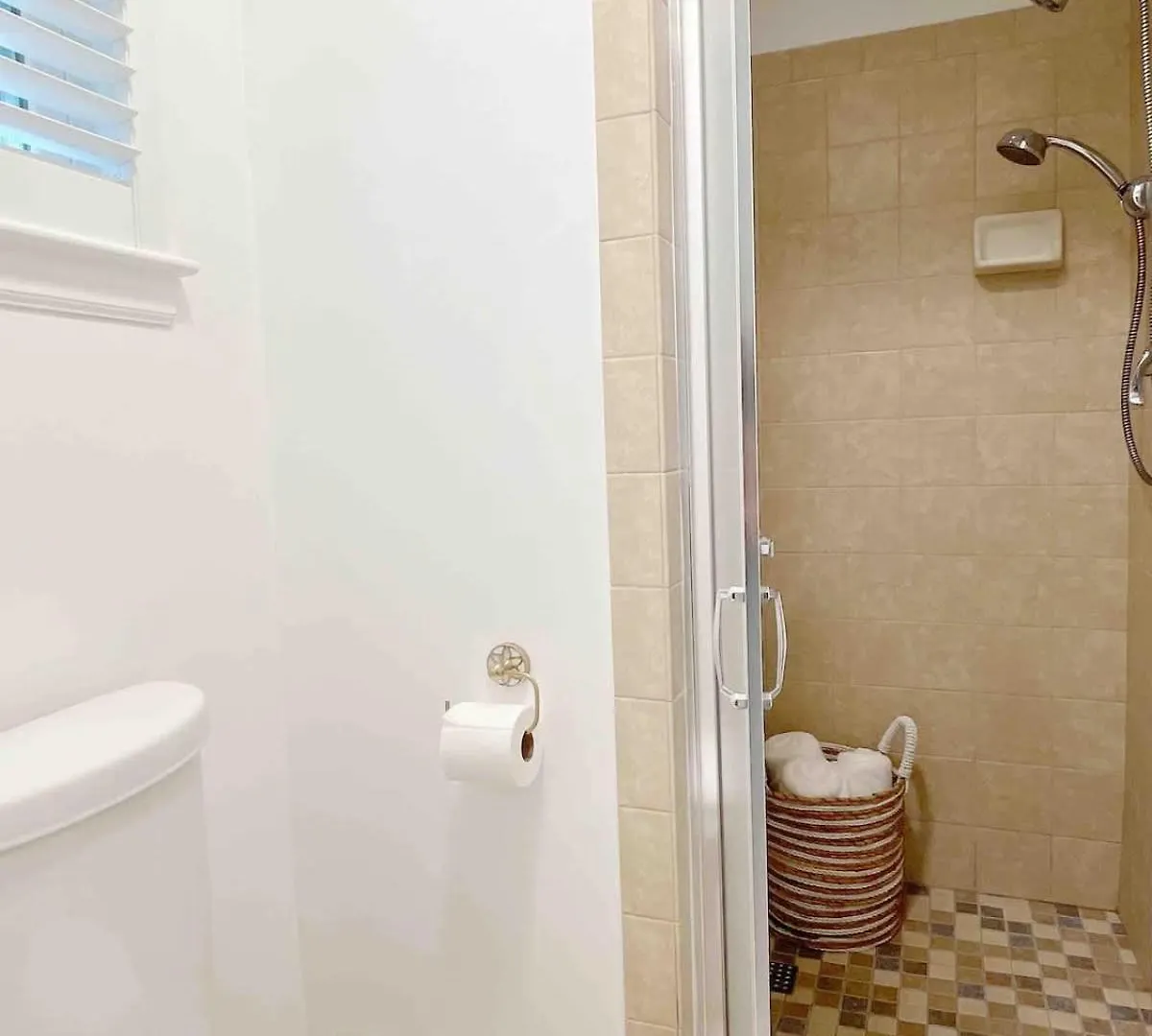 Coastal Oasis W Pool Near And Downtown! Holiday home