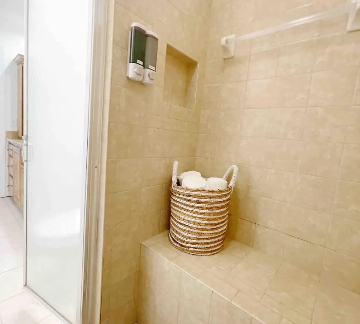 Coastal Oasis W Pool Near And Downtown! Holiday home Savannah