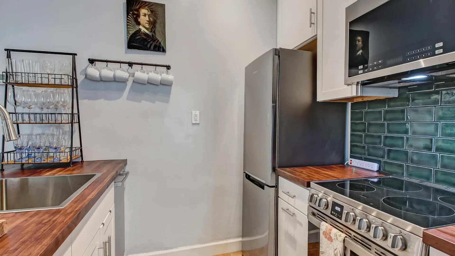 Holiday home Cute Thomas Square Monthly Heated Pool Access By Southern Belle 1388 Savannah