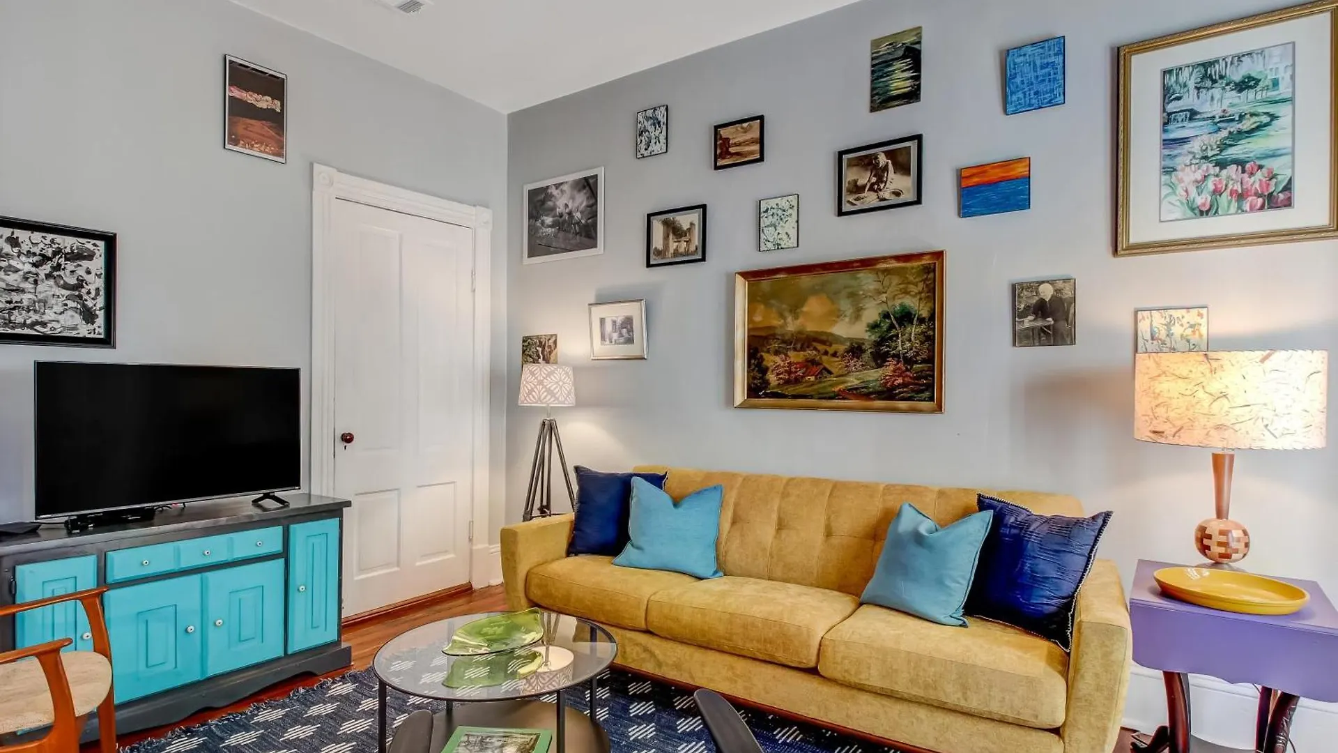 Cute Thomas Square Monthly Heated Pool Access By Southern Belle 1388 * Savannah