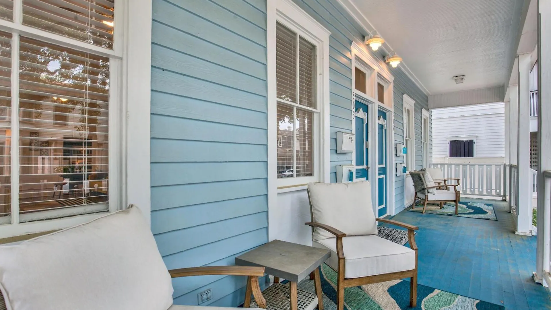Holiday home Comfortable Executive By The Park Heated Pool Access 1395
