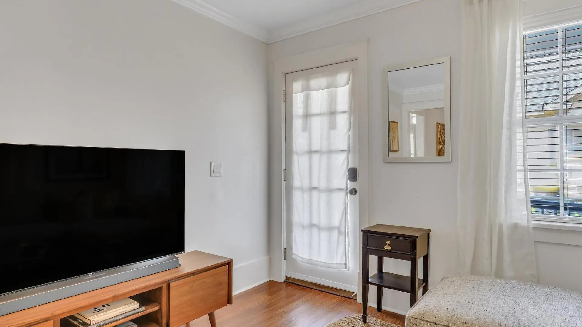 Charming Near Forsyth Park Heated Pool Access Walk To Restaurants Historic Sites 1390 Dom wakacyjny Savannah