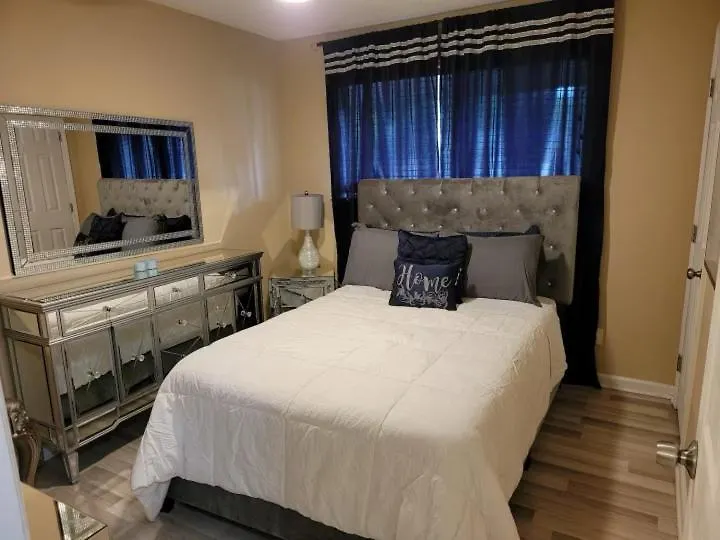 Cozy Oak Street Luxury 5* Savannah