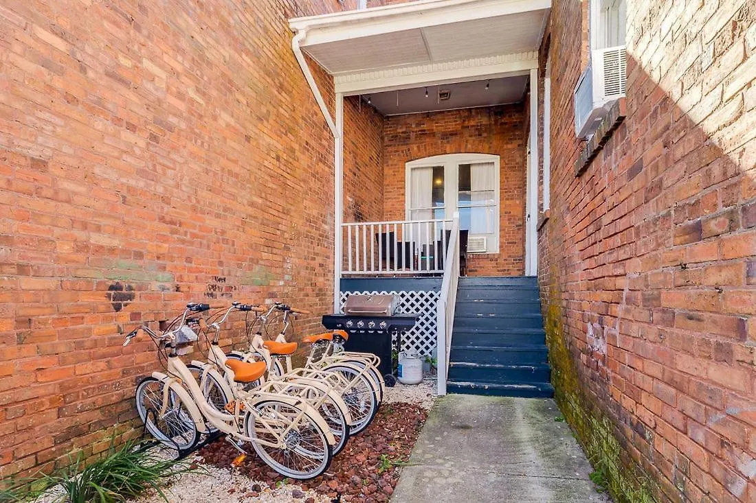 Red Brick Beauty In Downtown *