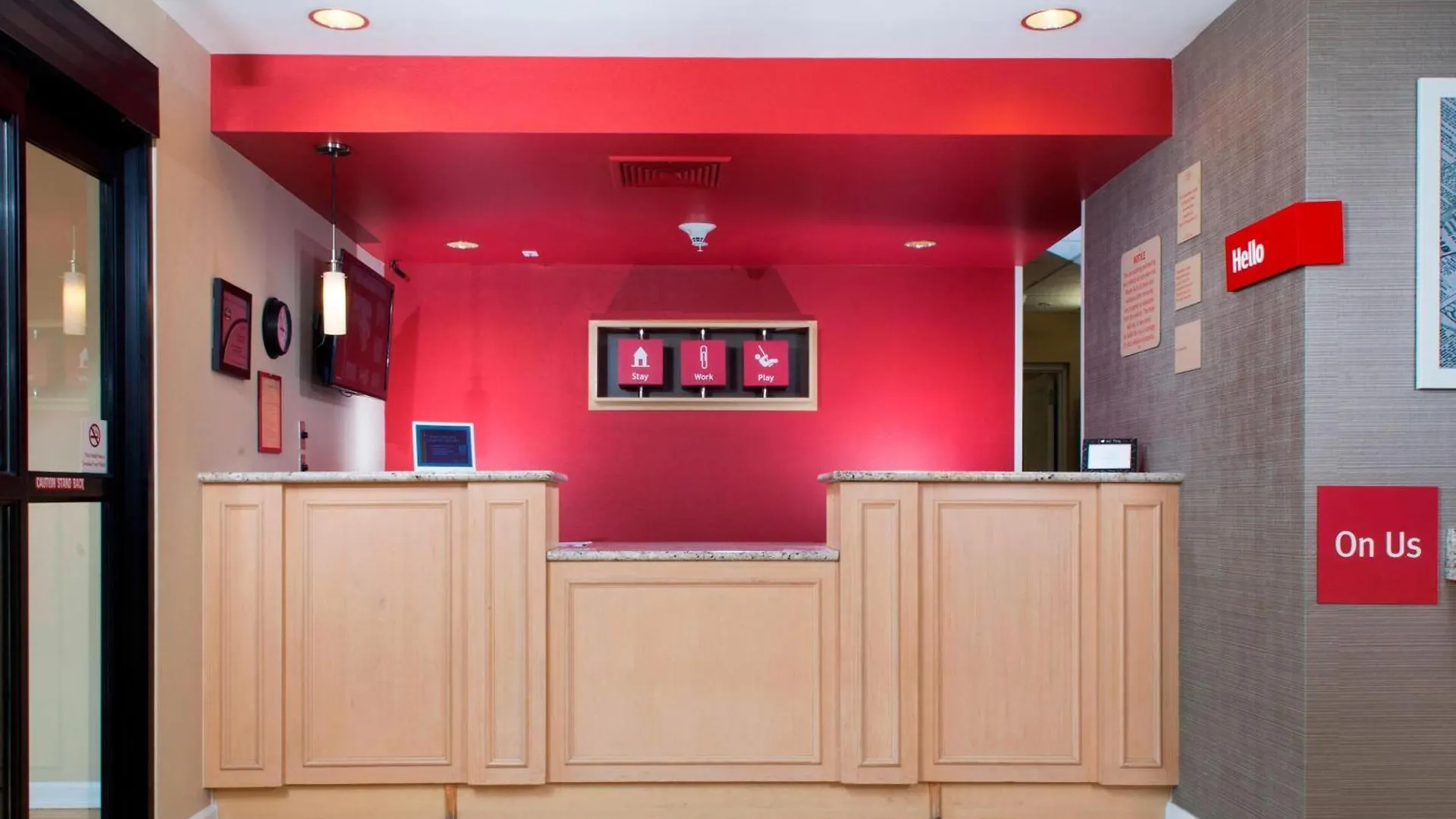 Hotel Towneplace By Marriott Airport