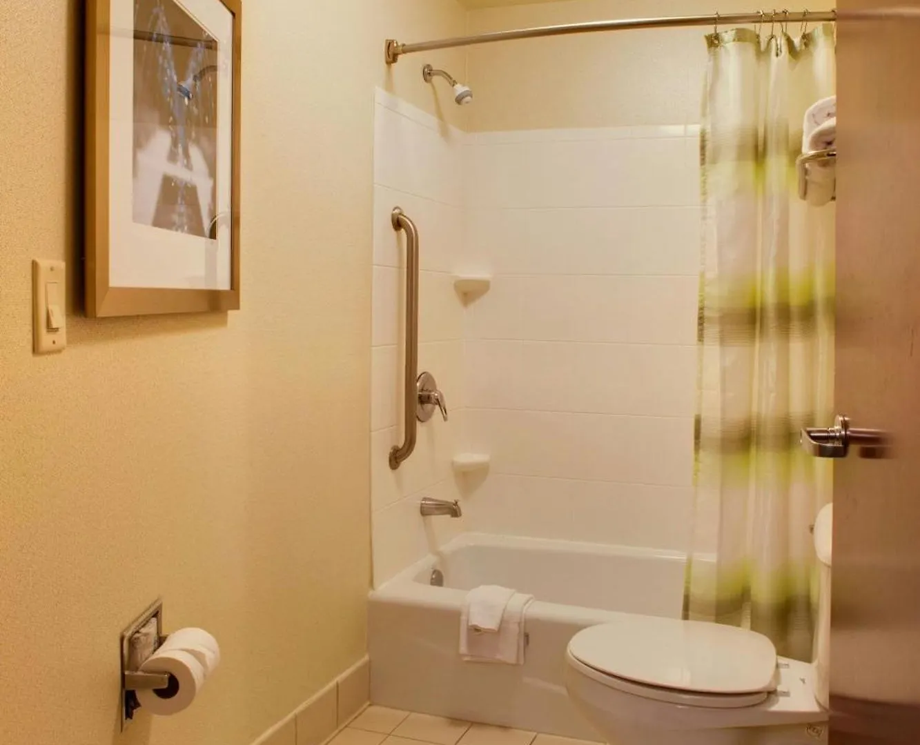 Springhill Airport Hotel 3*