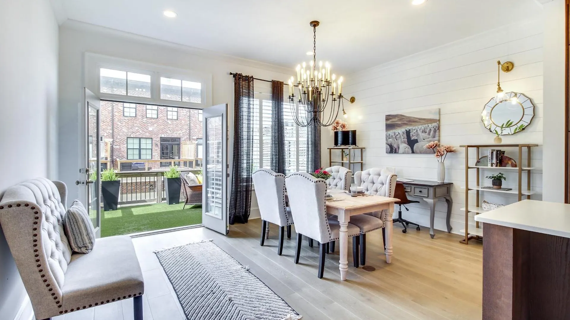 Holiday home Charming Townhome - 1 Block To Riverwalk! Savannah