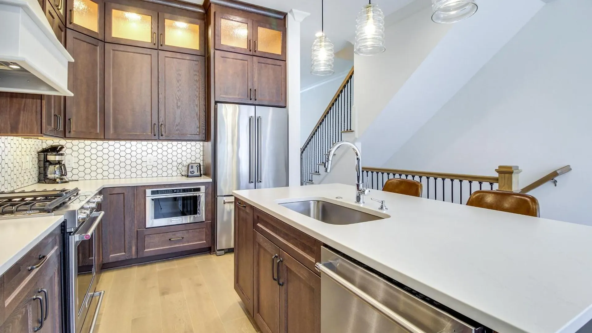 Charming Townhome - 1 Block To Riverwalk! Holiday home Savannah