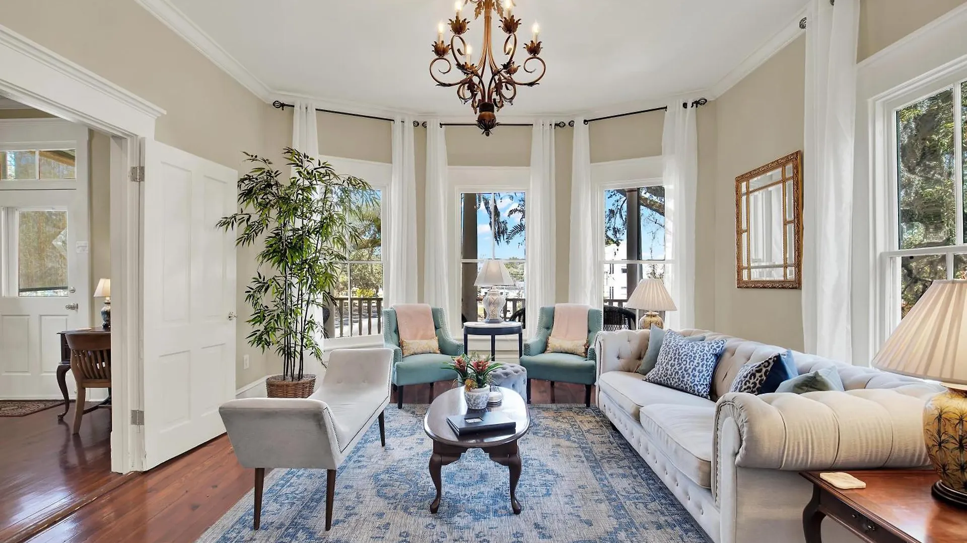 The Gilded Fern Holiday home Savannah