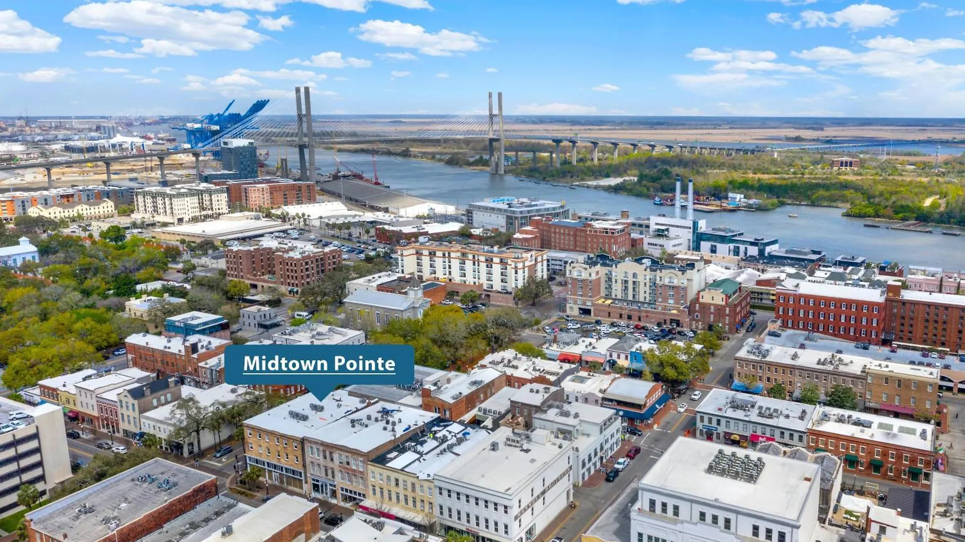 Midtown Pointe 公寓