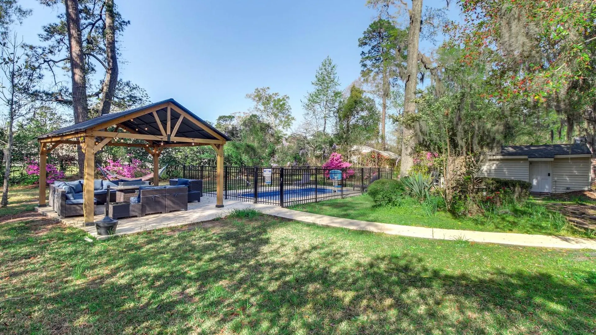 4 Mi To With Gazebo And Seasonal Pool! 薩凡納
