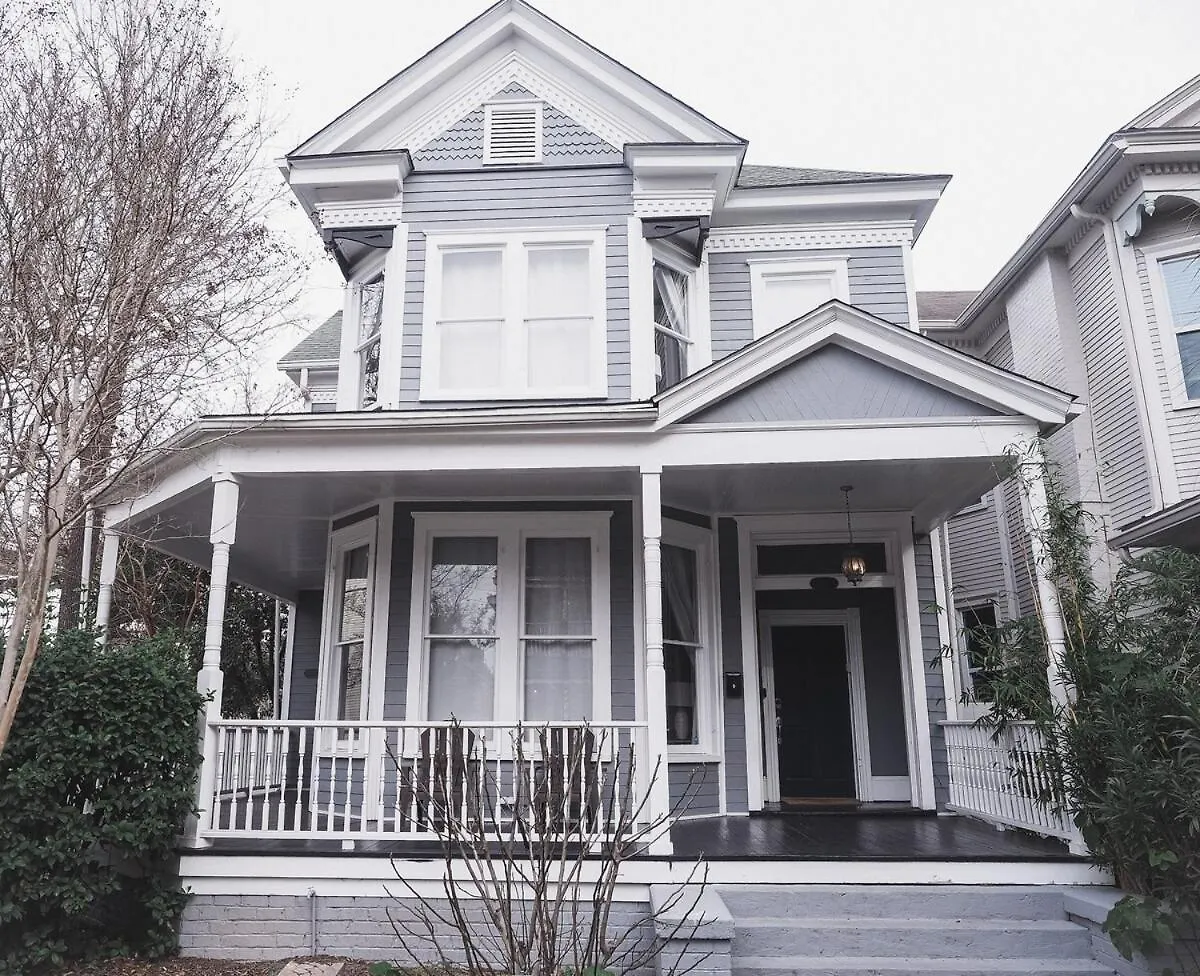 Stunning Forsyth Park Victorian - Walk To It All! Casa vacanze Savannah