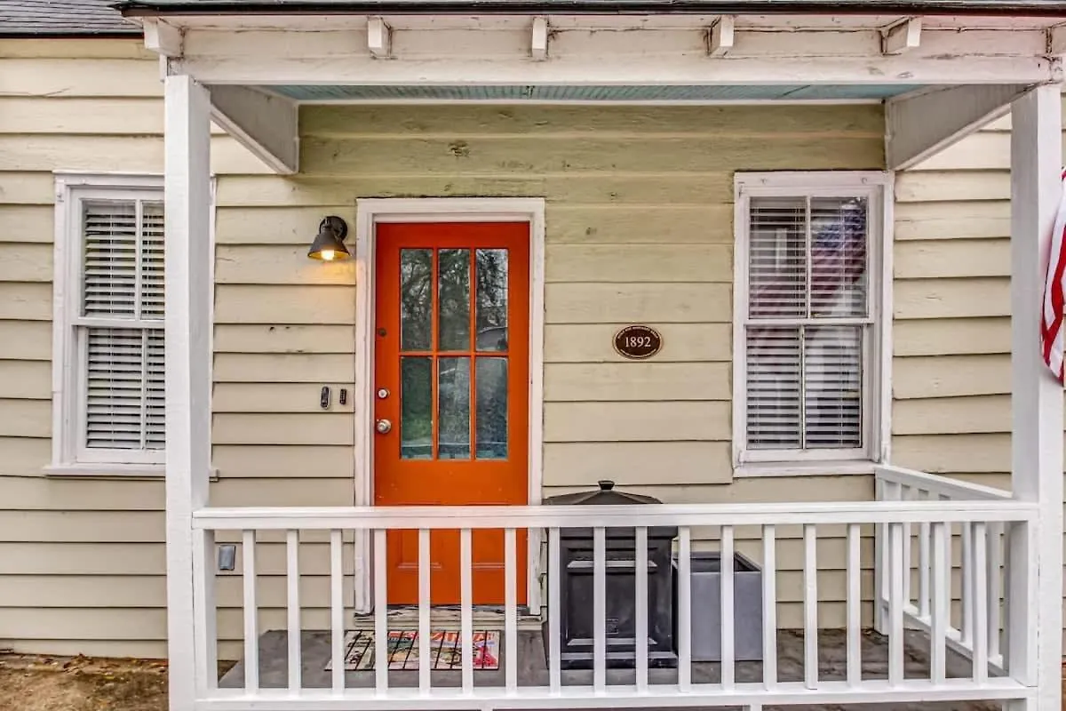 Hot Tub - Historic District - Next To Forsyth Park *