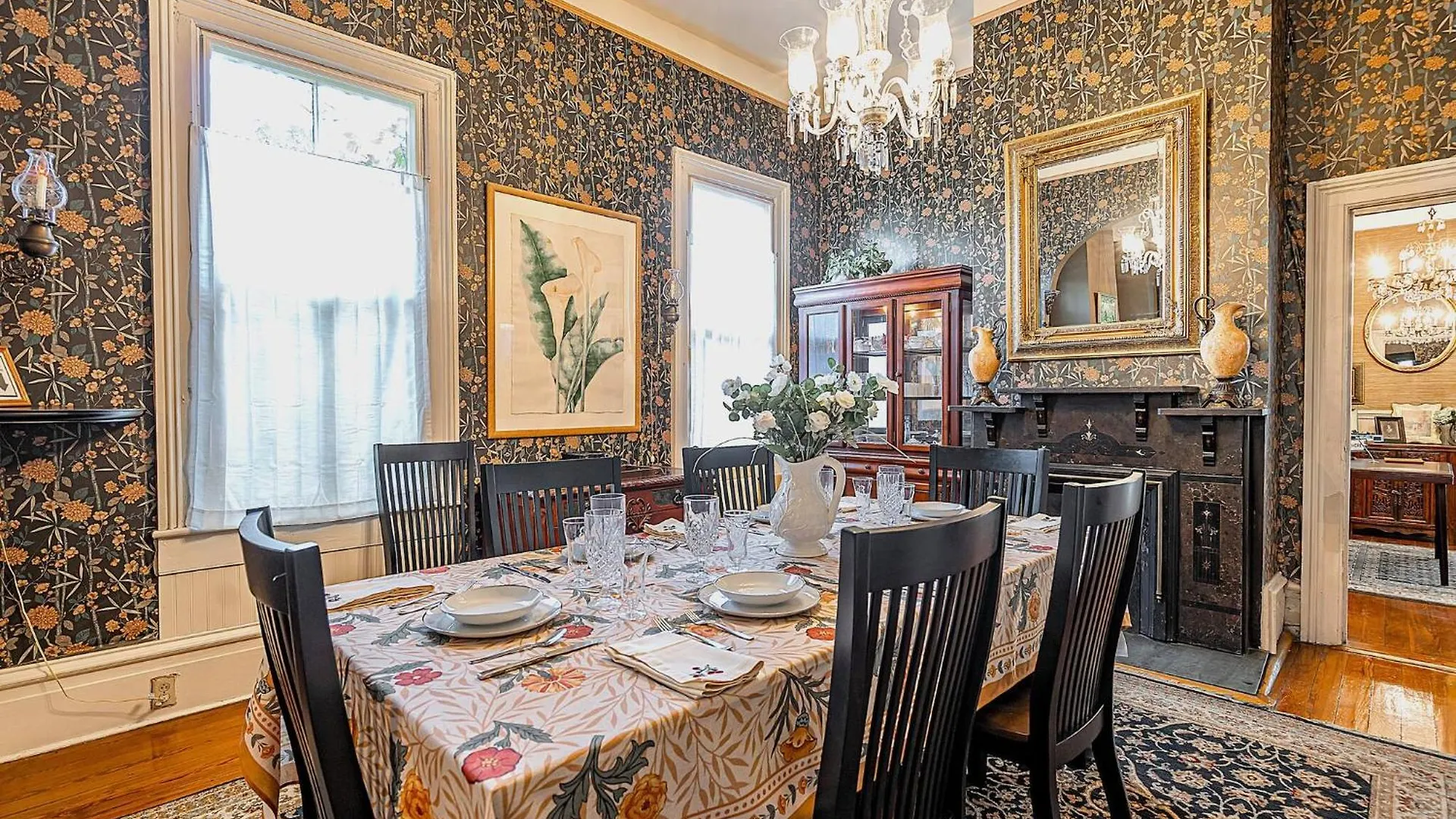 Camellia Room_victorian_with Private Bathroom 別荘