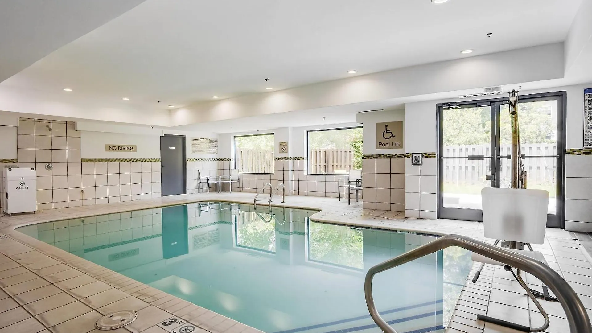Country & By Radisson, Southside Otel