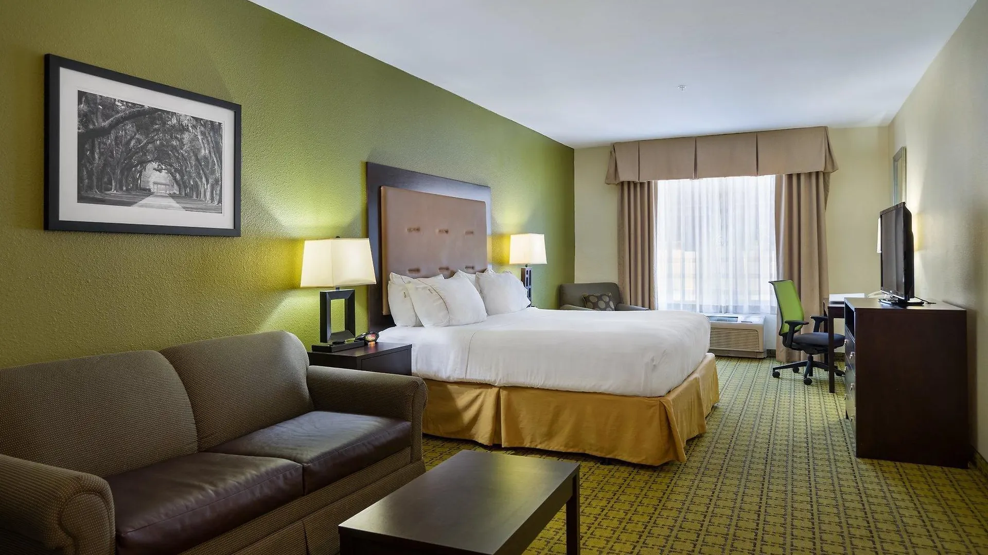 Hotel Express & Midtown By Ihg