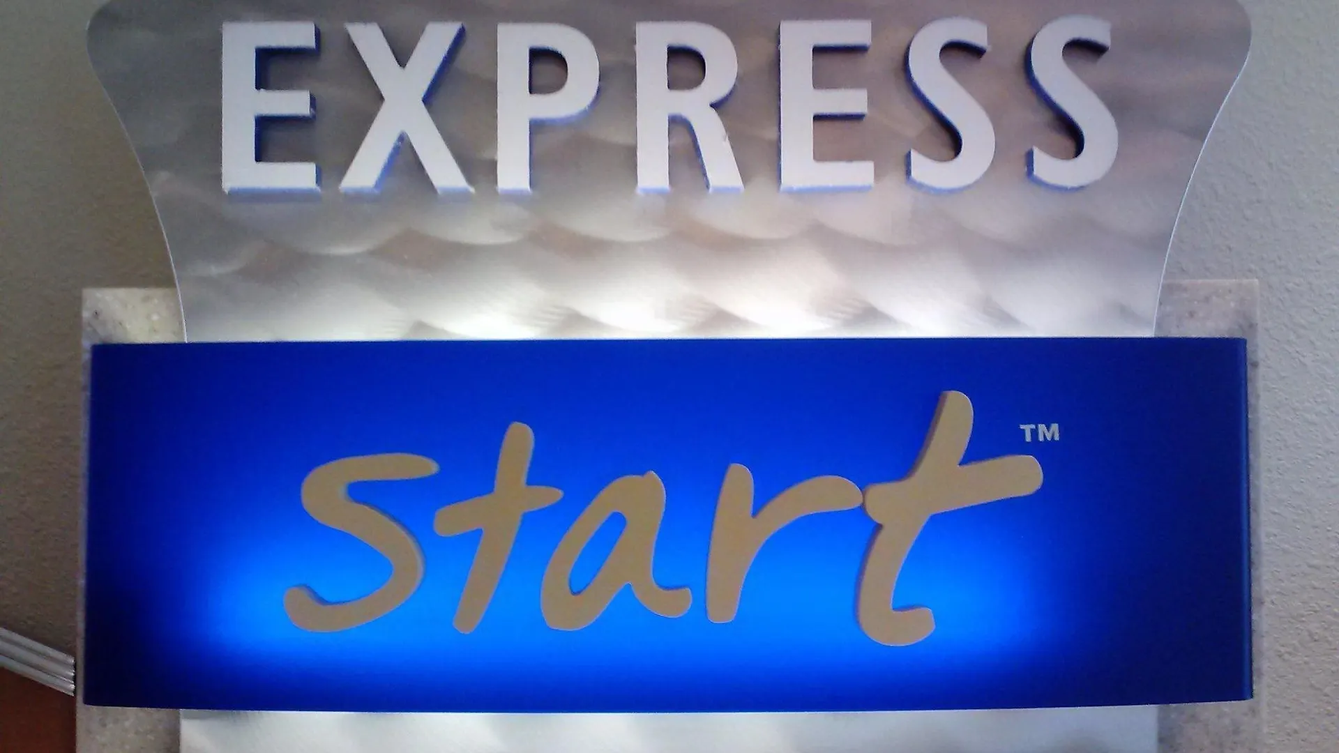 Hotel Express & Midtown By Ihg 3*