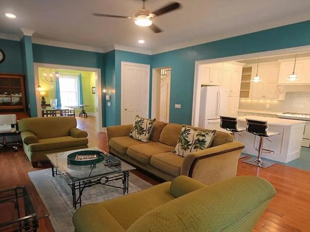 Svr-00284 Chandler House