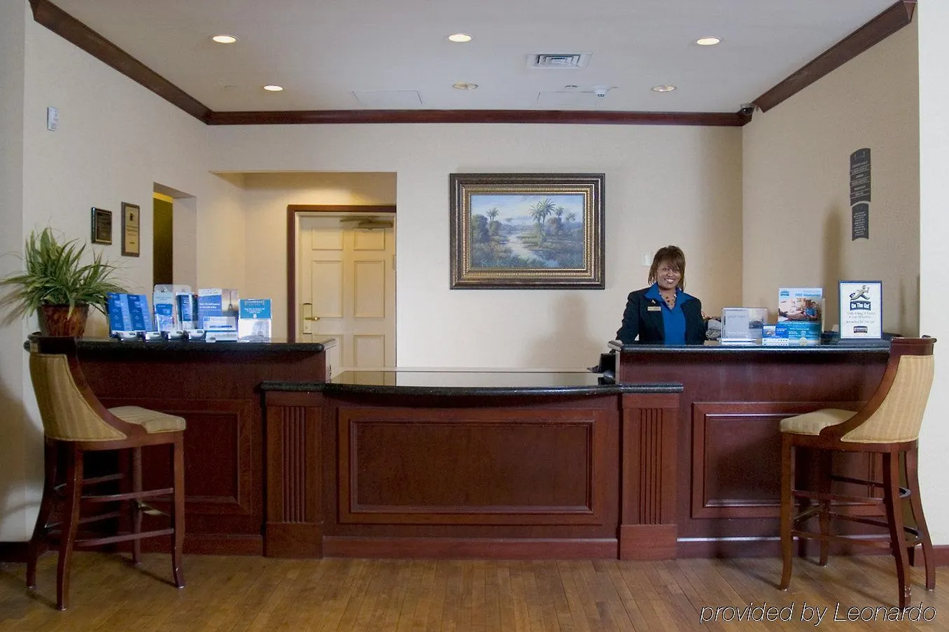 Hotel Staybridge Historic District Savannah