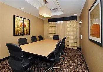Doubletree By Hilton Airport Hotel