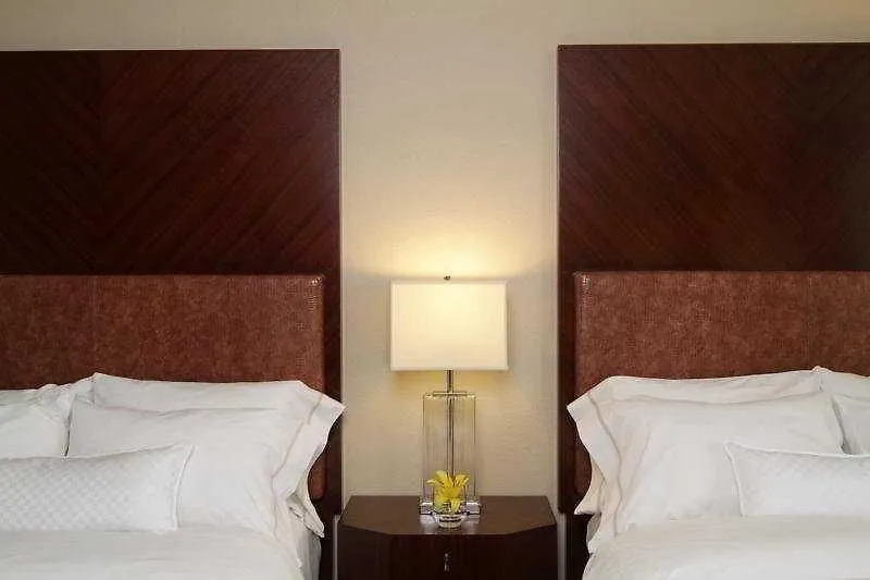 The Westin Harbor Golf & 4*