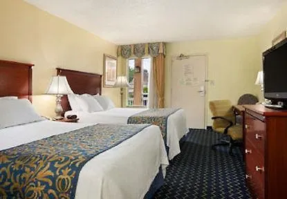Baymont By Wyndham Midtown Hotel