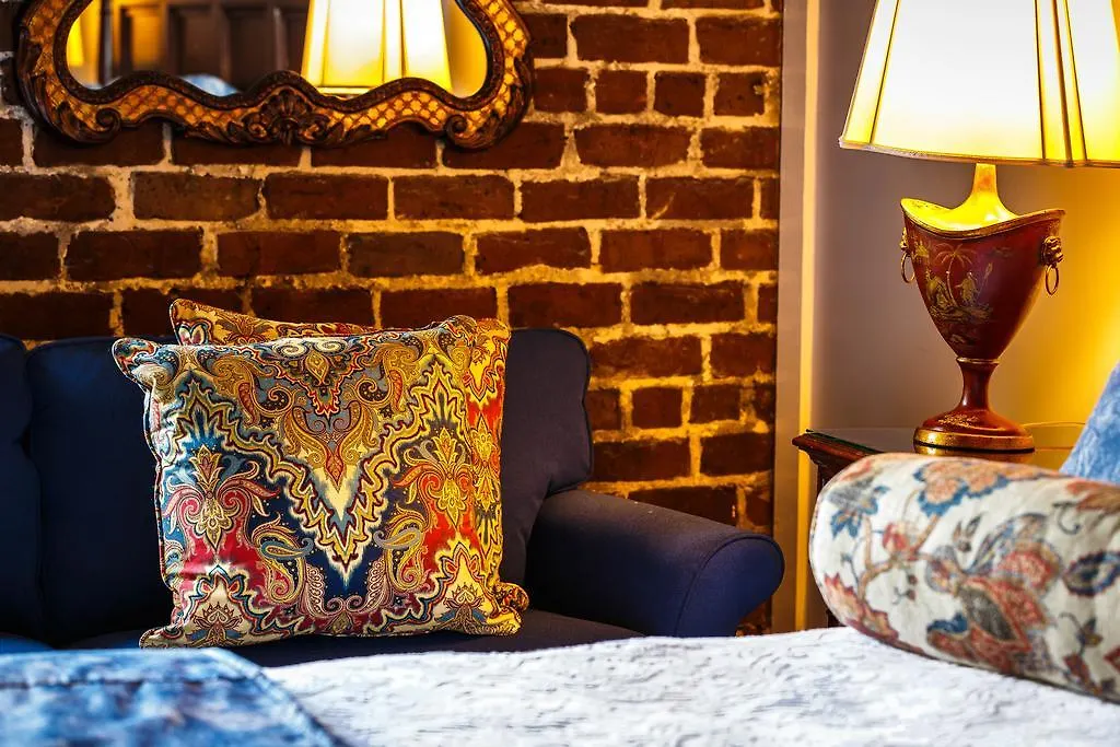 Hotel East Bay Inn, Historic Of Collection