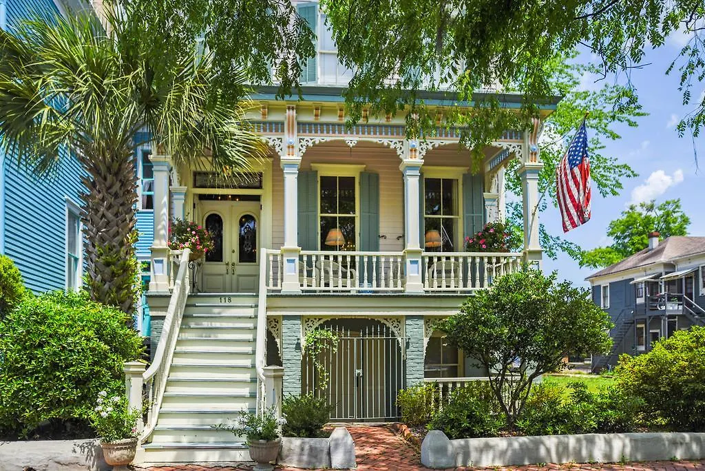 Bed and Breakfast Catherine Ward House Σαβάνα
