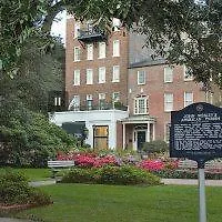 Planters On Reynolds Square (adults Only) Estalagem