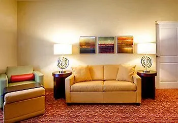 Towneplace By Marriott Airport Hotel